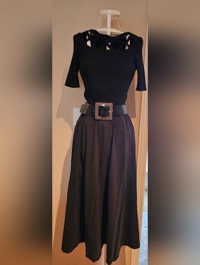 3/75$ Vintage Le Chateau Ribbed Knit Top with Flowy Skirt & Betsey JOHNSON belt
